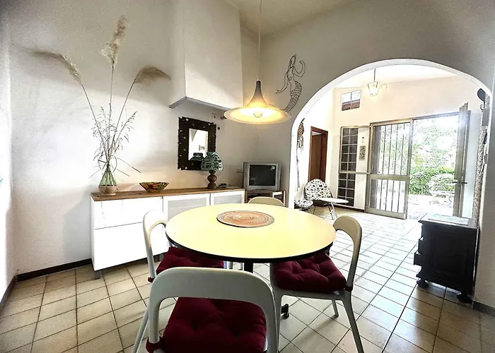 Near In 54700 Apartment